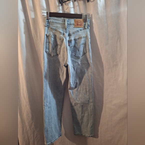 Signature by Levi Strauss Light Blue Women's Straight Leg Jeans - Picture 4 of 7